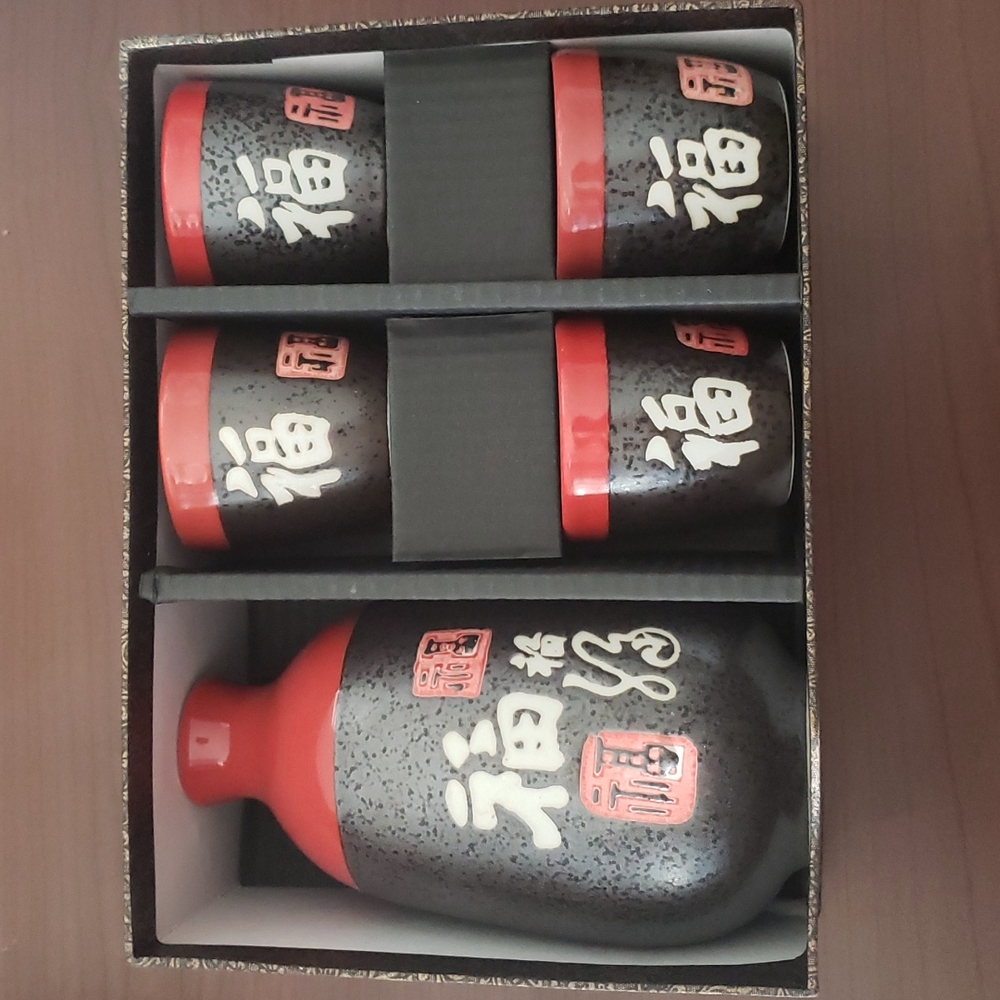 Sake Set packaged in box